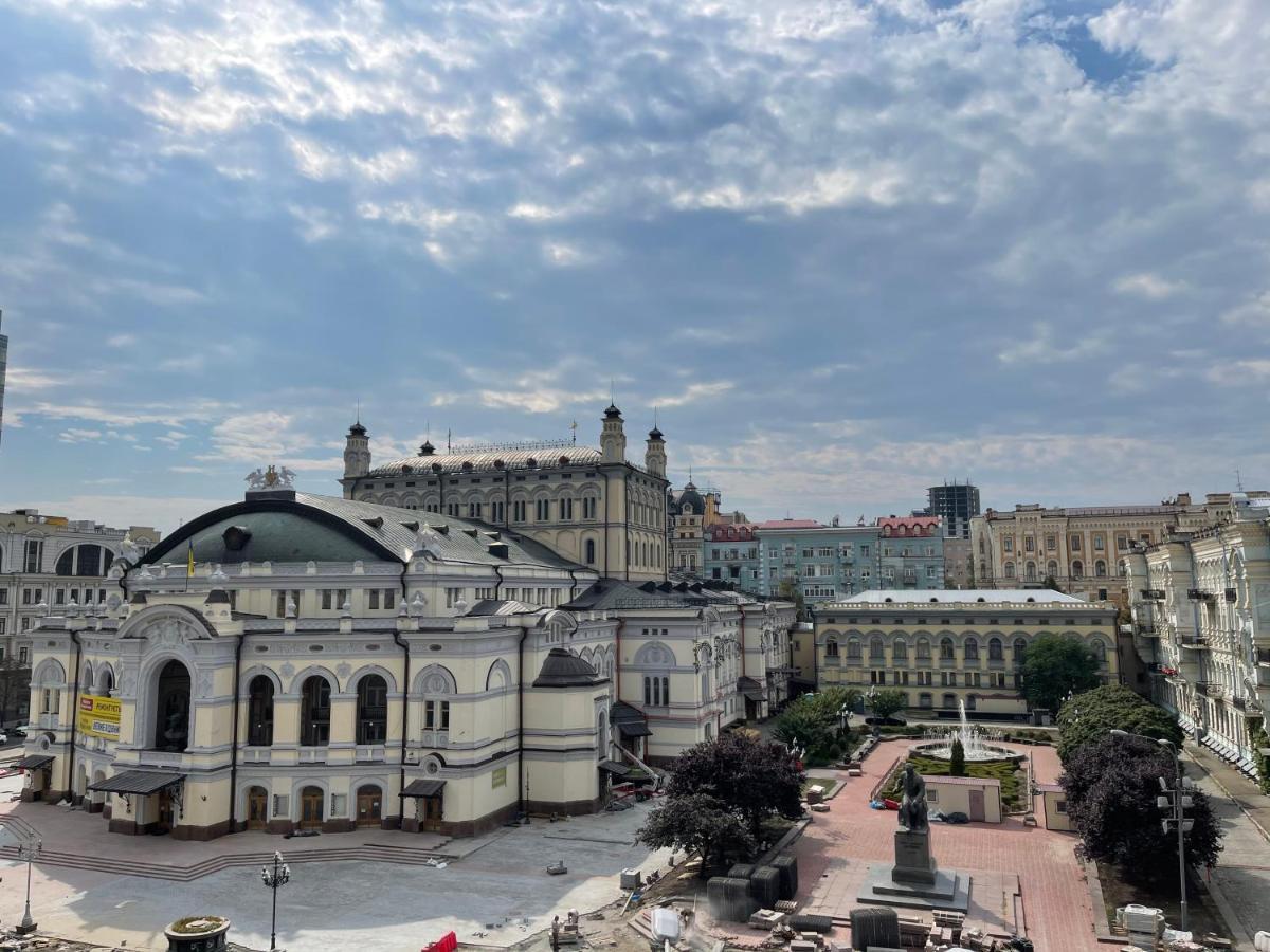 Amazing Opera View Apartment Kyiv Exterior photo